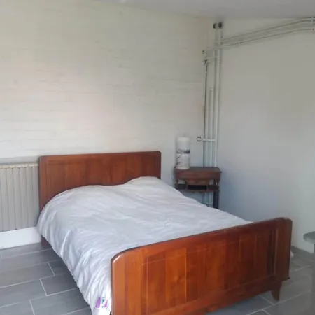 Longere Familiale Charentaise En Charente-maritime *